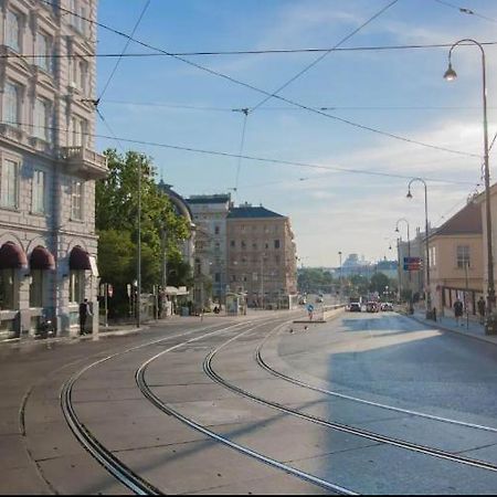 Suesses Apartment Naehe Volkstheater Wiedeń Zewnętrze zdjęcie